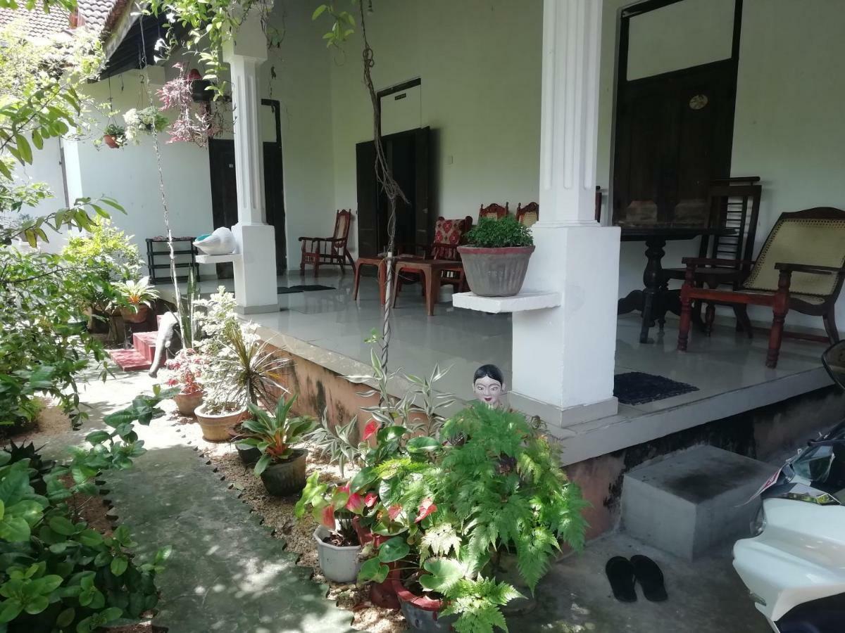 Mango Villa 703 Hikkaduwa Exterior foto