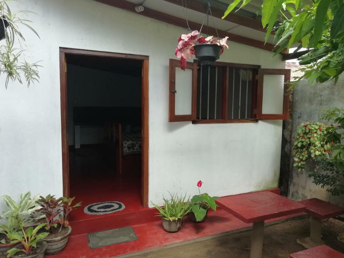 Mango Villa 703 Hikkaduwa Exterior foto